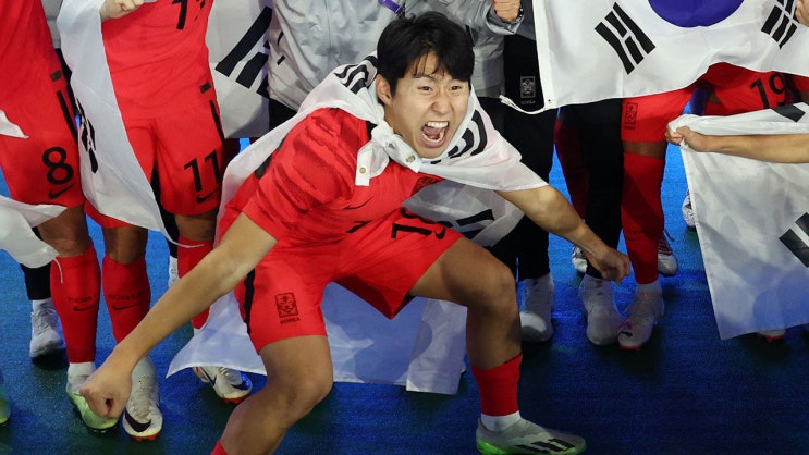<b>금메달</b> 획득 소속팀 및 동료들 축하 쇄도 <b>파리 올림픽</b> 선전... 