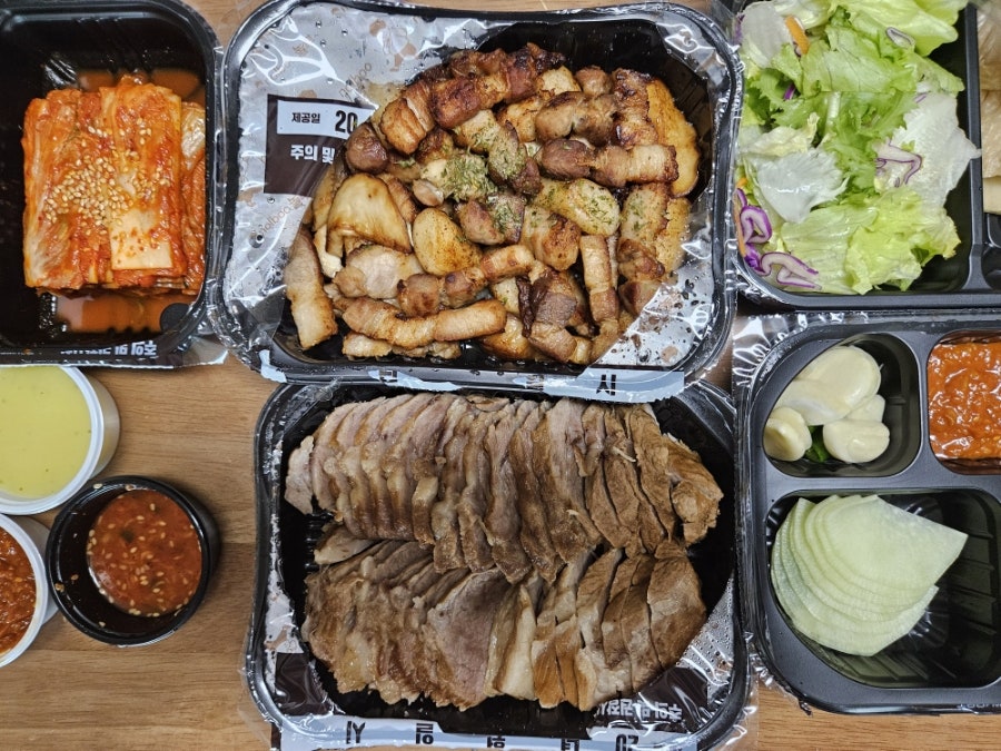 놀부보쌈&삼겹본능 사진 4