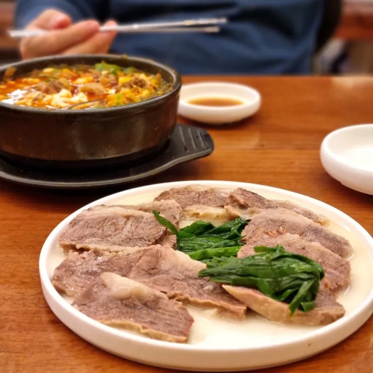  잠실 24시 해장국 양양집 한우 수육 잘하네 여기