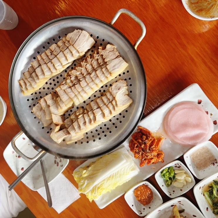  수원맛집 매탄동맛집 한방보쌈 소담골