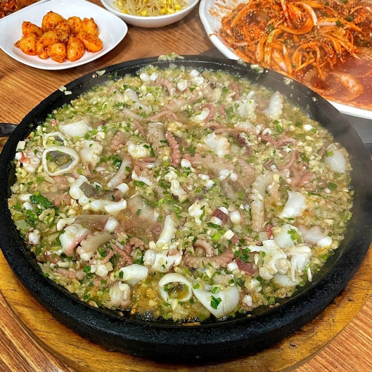 광주 동구 충장로 낙지요리 전문점 갯벌낙지한마당 (산낙지돌판, 낙지탕탕이, 낙지초무침) 광주 동구 충장로 낙지요리 전문점 갯벌낙지한마당 (산낙지돌판, 낙지탕탕이, 낙지초무침)