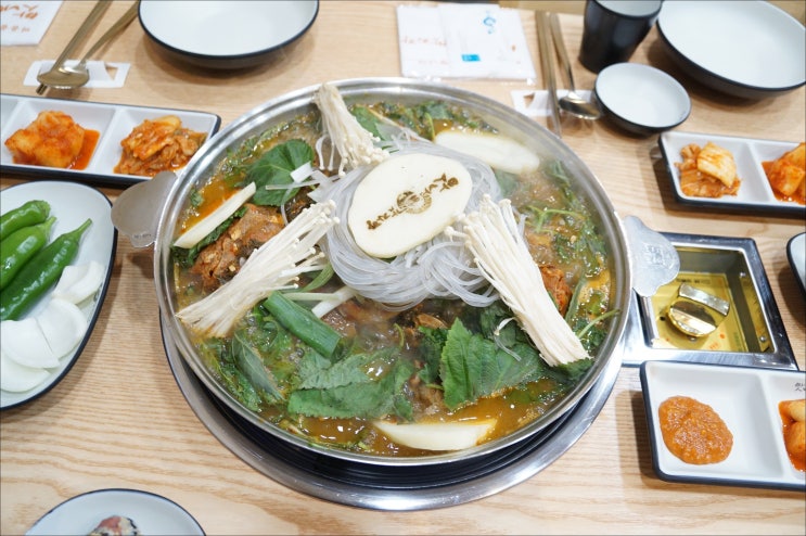  첨단 시설과 탁월한 육질로 유명한 감자탕 전문점"맛나감자탕 사천삼천포점" 삼천포외식하기좋은곳