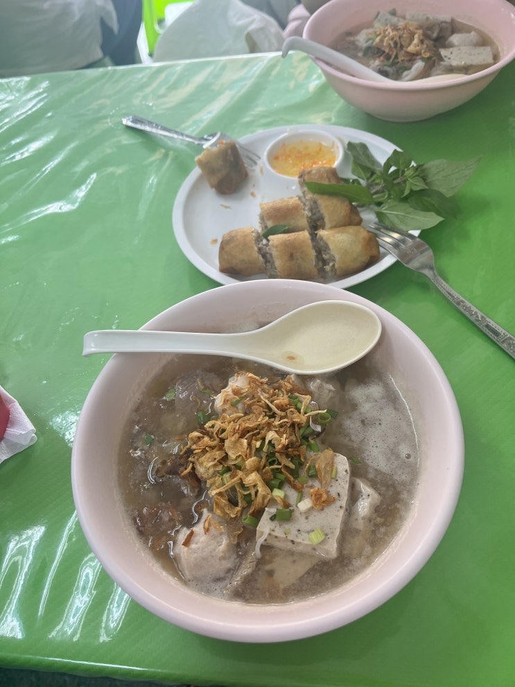  쿤댕 꾸어이짭 유안(Khun Dang Guaw Jub Yuan), 킹더랜드에 나와 더 유명해진 끈적 국수 맛집
