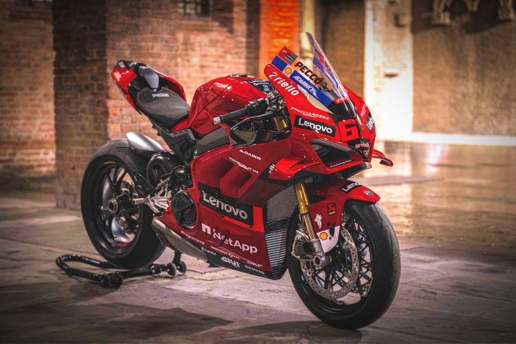 [Limited] Ducati Panigale V4 "Pecco63": MotoGP Championship Replica - 두카티 송도점 임재원