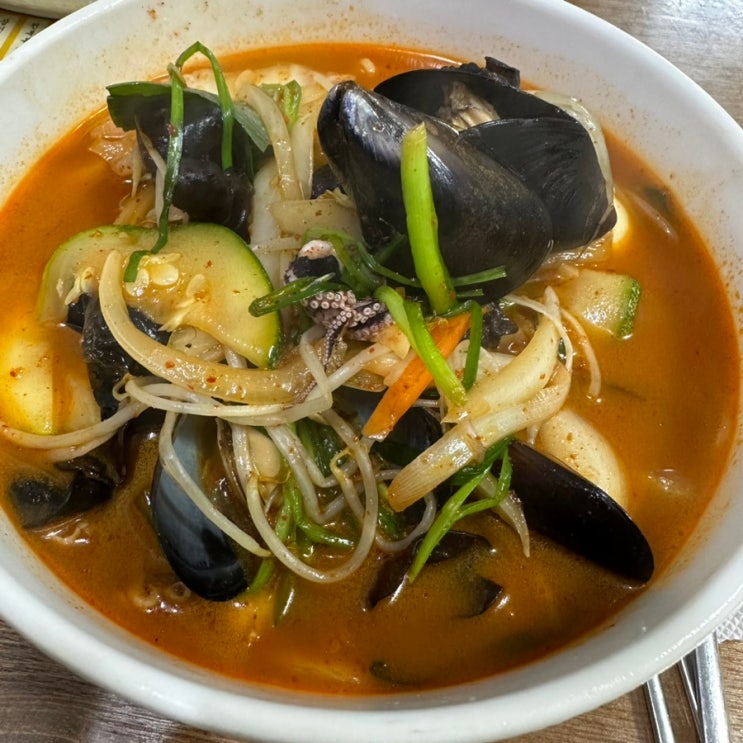  [이태원/삼각지] 정통수타로 뽑는 중식당 맛집 <면사무소>