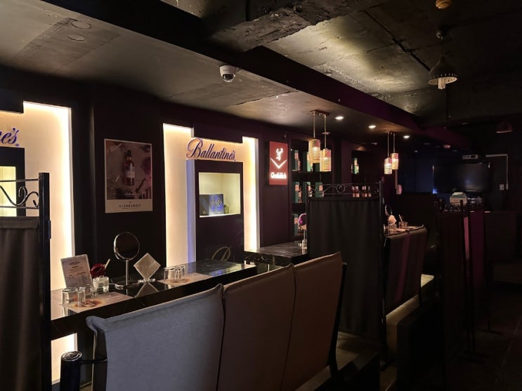  강남 논현에있는  여성전용 레드모델BAR  10월프로모션