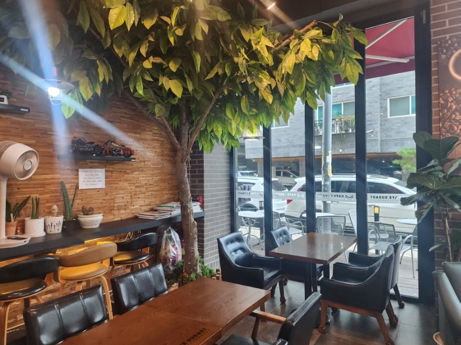 카페두다트 평택합정점 사진 2