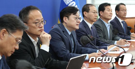 <b>민주</b>, <b>대통령</b>에 '김행 지명 철회' 압박…"국민 입장은 부적격"