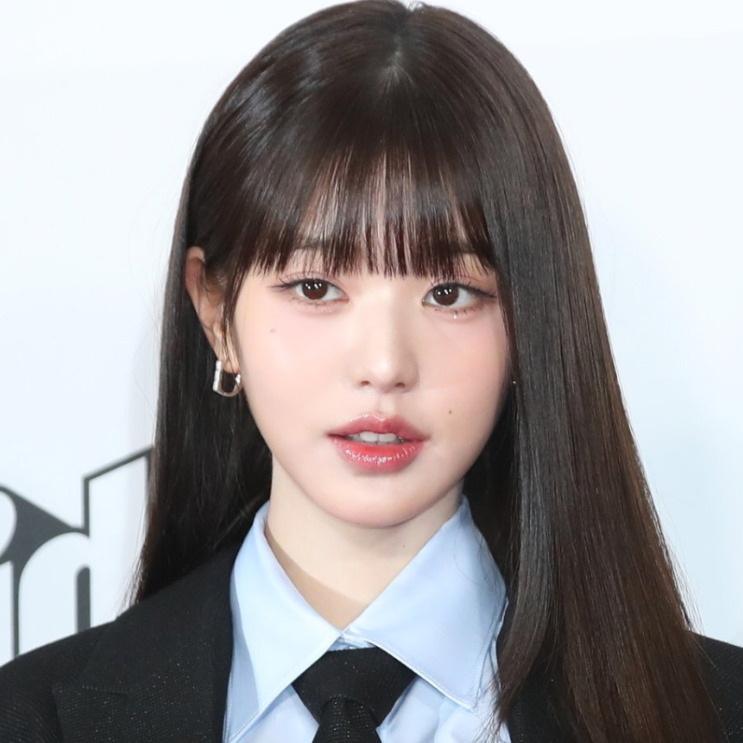 <b>앞머리</b> 내리고 미모폭발한 <b>아이브 장원영</b> 소프트풀뱅 여자 가을... 