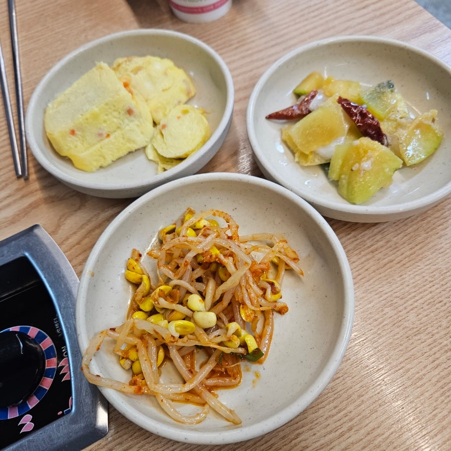 Byeolnandwaejigimchijjigae&dwitgogi Pyeongtaekcheongbukjeom photo 3