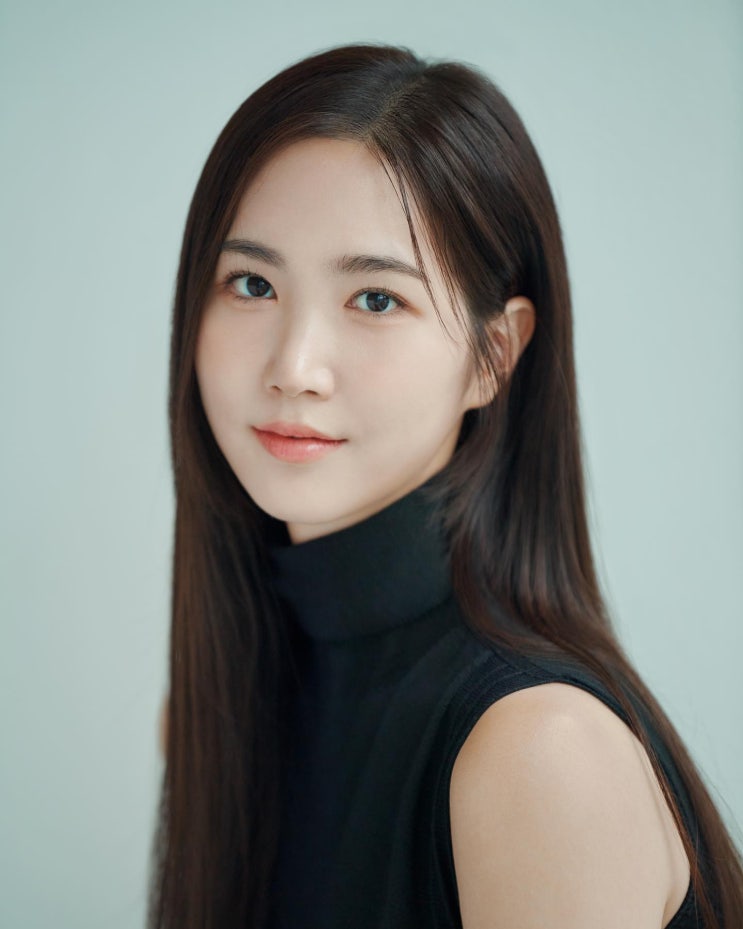 '에이핑크' 출신 패션 디자이너 홍유경, 14일 결혼 "늘 확신을 주는 사람"
