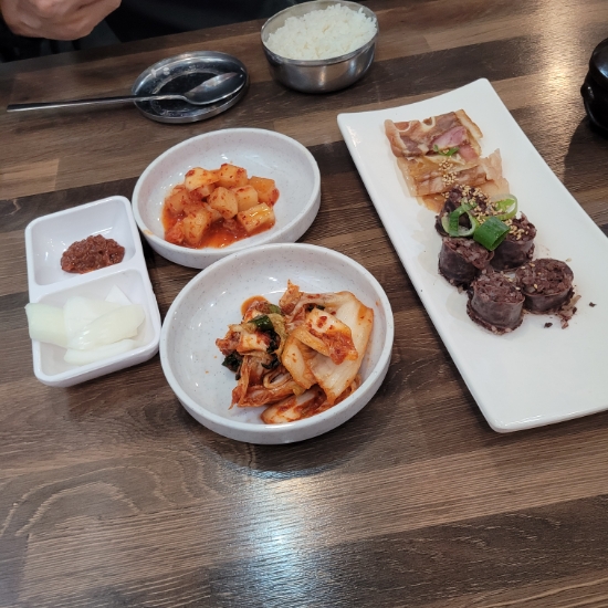 바른국밥 순대국밥 냉면 순대편육정식 양재 포이사거리 바른국밥 순대국밥 냉면 순대편육정식 양재 포이사거리