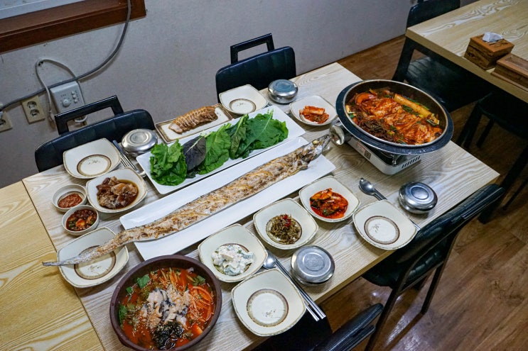  제주시 갈치조림 , 통갈치구이 물회까지 한상에 제주마음
