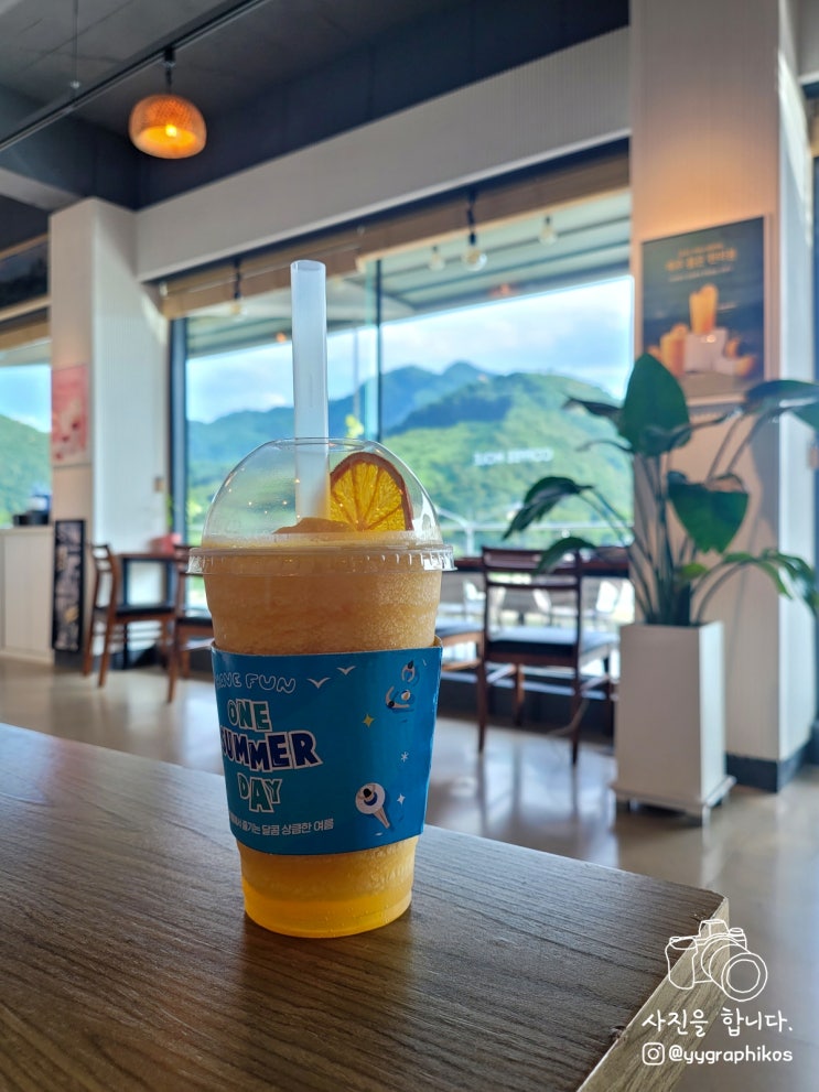  [강원도 인제군 인제읍] 인제 여행 내린천 커피 맛집, 카페 - 커피홀베이커리 인제스테이점
