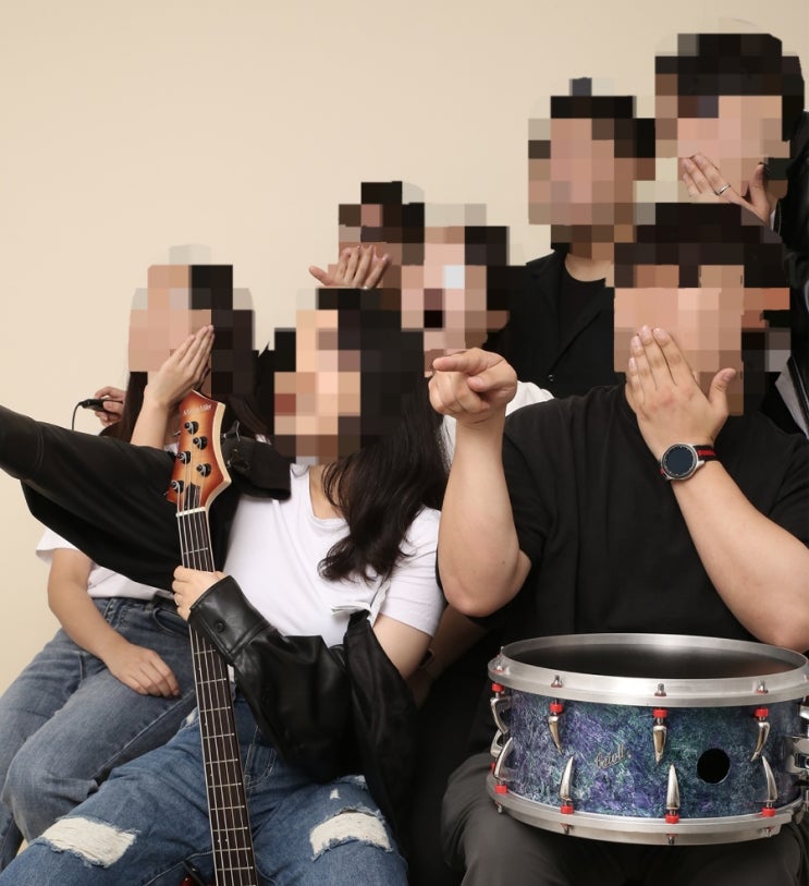  셀프사진관 오디티모드 건대점 - 단체사진, 커플사진 찍기 좋은 건대의 셀프사진 스튜디오?!