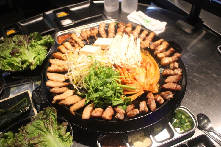  솥돈 중동현대점 10일 숙성된 프리미엄 한돈 부천 중동 맛집