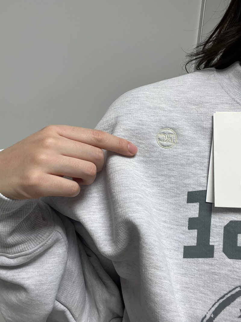 렉토(RECTO) 리그 로고 맨투맨 신세계 센텀 구입 후기 LLEGE LOGO SWEATSHIRT