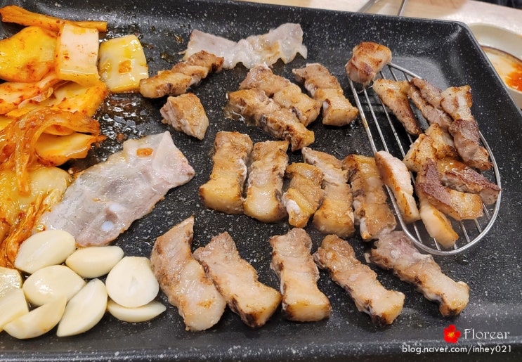 수진역 고기집 도네누볏집통삼겹살에서 먹고옴 수진역 고기집 도네누볏집통삼겹살에서 먹고옴