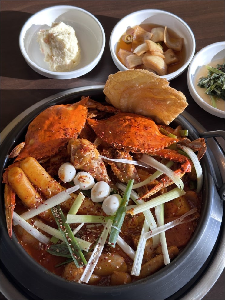 줄서서 먹는 닭요리 맛집  부산닭볶음탕 엄지척가든 덕천직영점