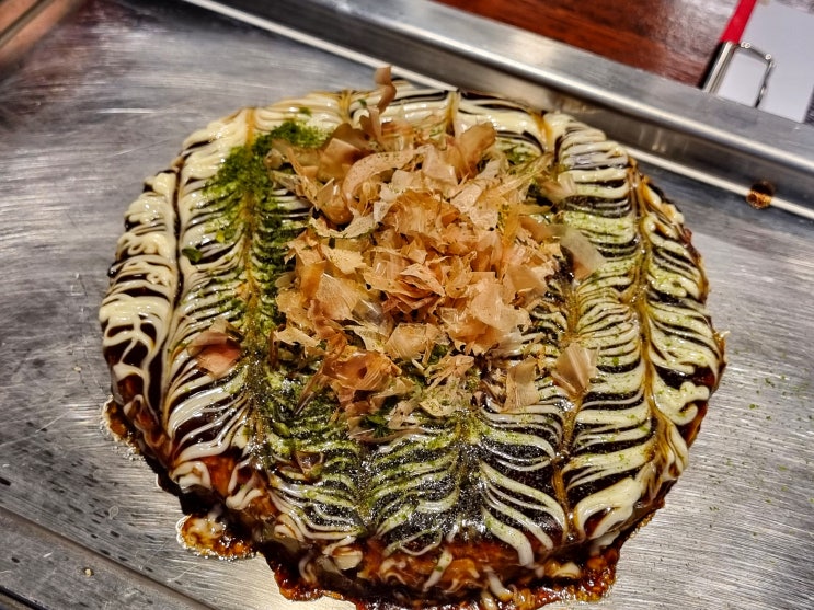  청담 철판요리 오코노미볼트 오사카식 오코노미야키 즐기기