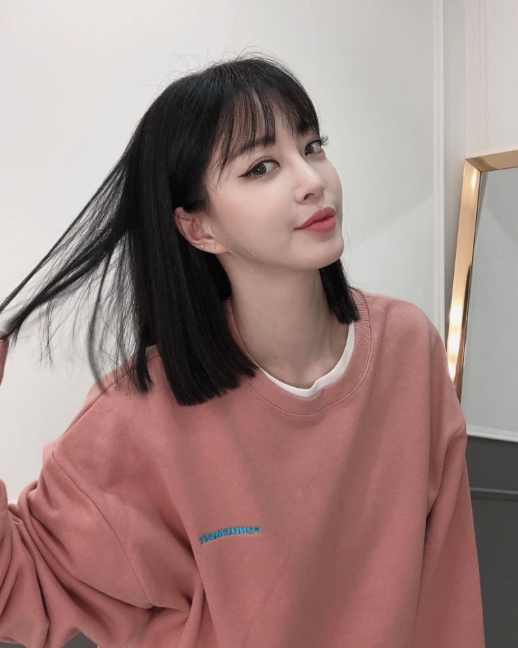  가을 상하복 트레이닝 셋업 세트 패션으로 맨투맨인 스웻셔츠 & 스웻팬츠 코디 w. 한예슬