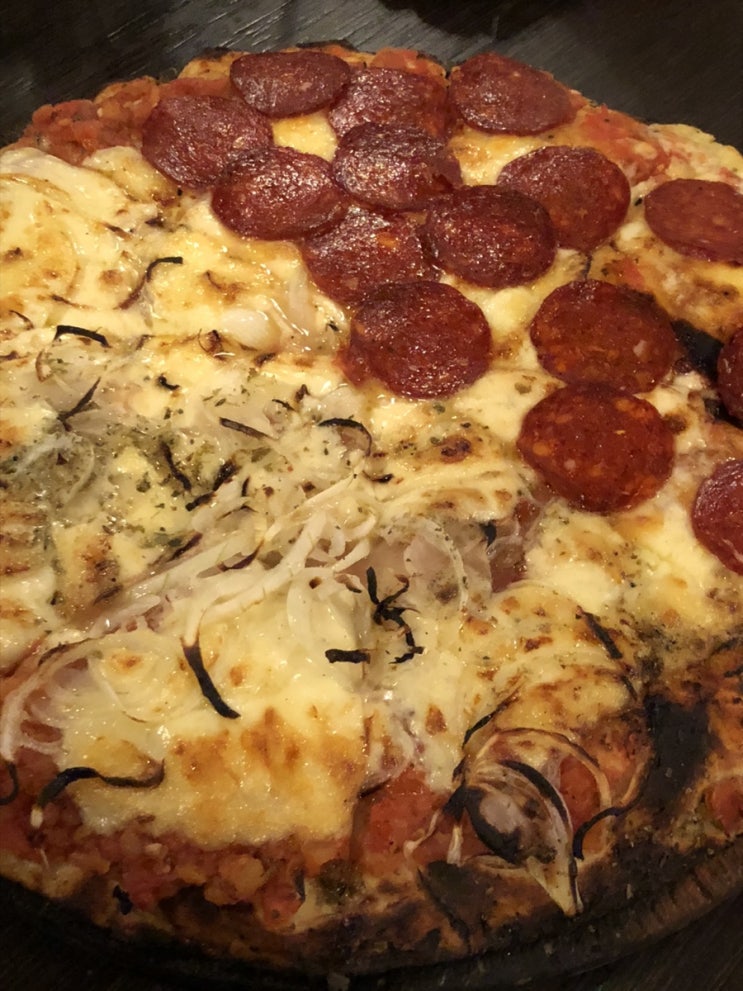  1932년 아르헨티나 전통 피자가게 : Pizzería Güerrín (양파피자, 페퍼로니, 웨이팅)