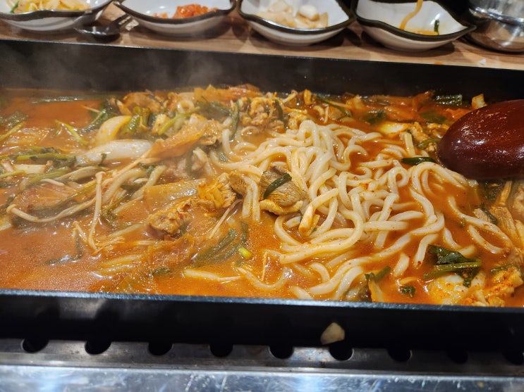  망원동 맛집 오리고기 현정이네 철판두루치기 본점 후기!