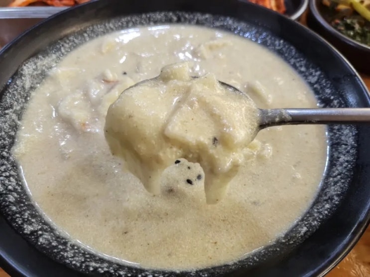 파르나스 직장인의 찐 들깨수제비 맛집 밀밭 코엑스몰점