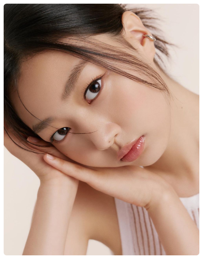 트와이스 지효 친동생 이하음 데뷔 제니 닮은 꼴 모델 소속사 스타하우스