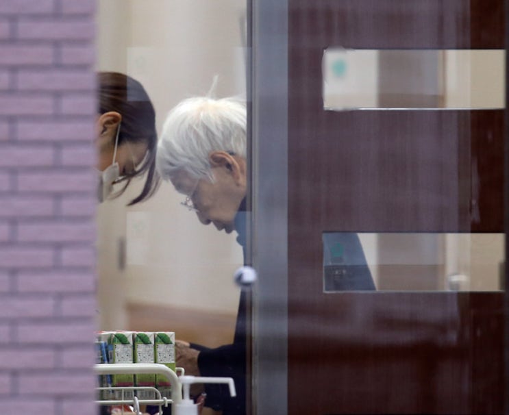 초고령사회 일본, 치매 대응에 정부·지자체 발 벗고 나서 초고령사회 일본, 치매 대응에 정부·지자체 발 벗고 나서