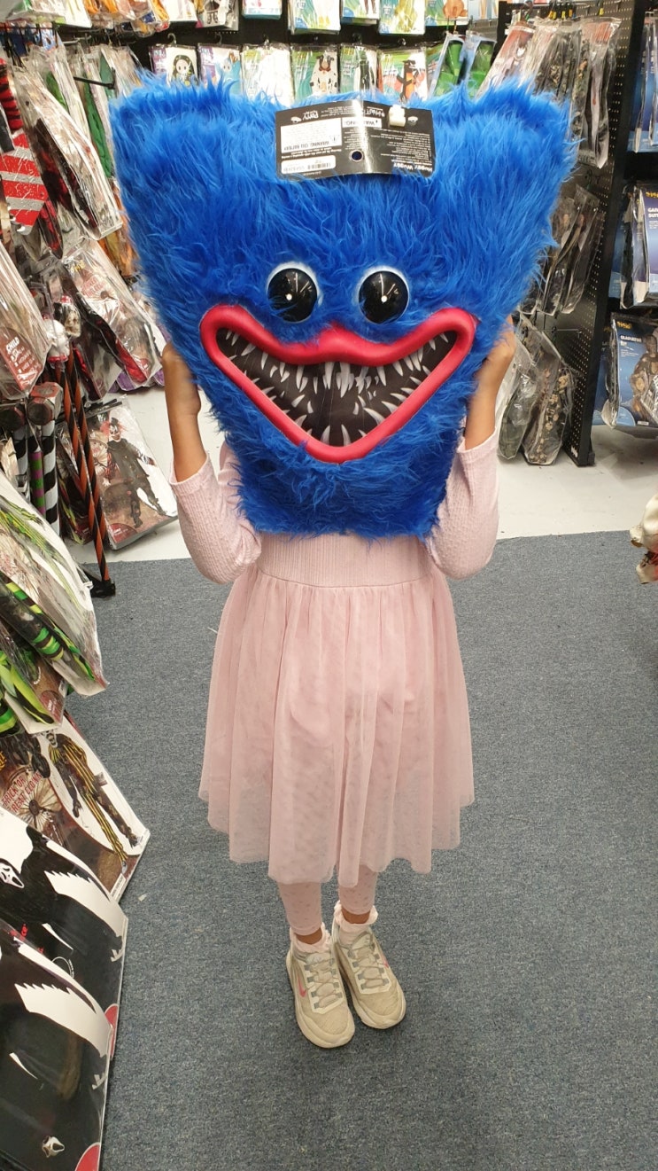  미국에서 할로윈 의상 사기(Sandiego Spirit Halloween)