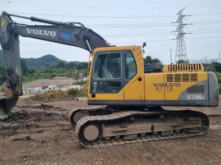 볼보 EC210BLC 2008년식 3100만원 판매합니다. 볼보 EC210BLC 2008년식 3100만원 판매합니다.