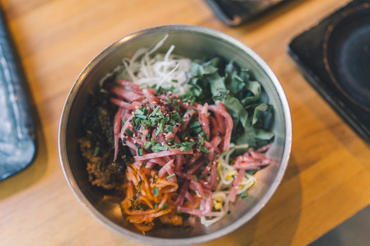  전포카페거리 육회비빔밥 맛집 서면 곁집