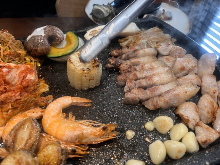  주차편한 돼지구이맛집 흑돼지해물삼합 이중섭거리맛집