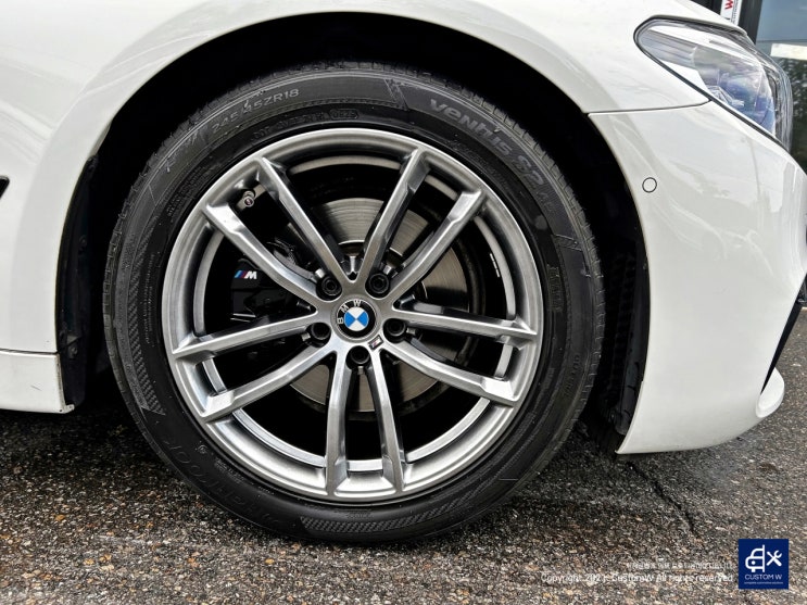BMW G30 520d 휠수리 후 고스트 크롬 휠도색 + 블랙 캘리퍼 도색