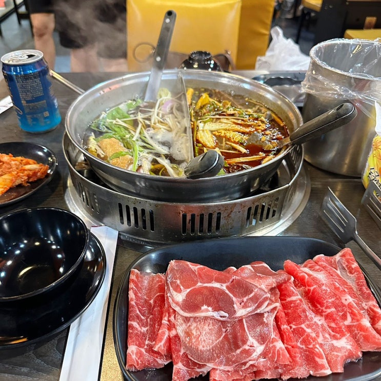  대만여행 타이페이 완화 구 시먼역 근처 황지아훠궈 무한리필뷔페 리뷰.