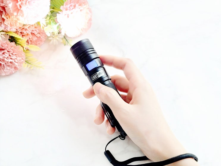 고휘도 led 후레쉬 손전등 충전식 라이트가가 머큐리 3.0 추천! 고휘도 led 후레쉬 손전등 충전식 라이트가가 머큐리 3.0 추천!