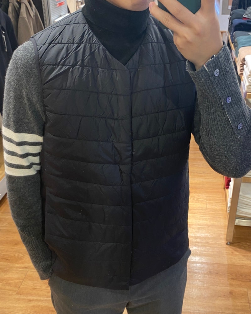 유니클로 경량패딩조끼 착용 후기