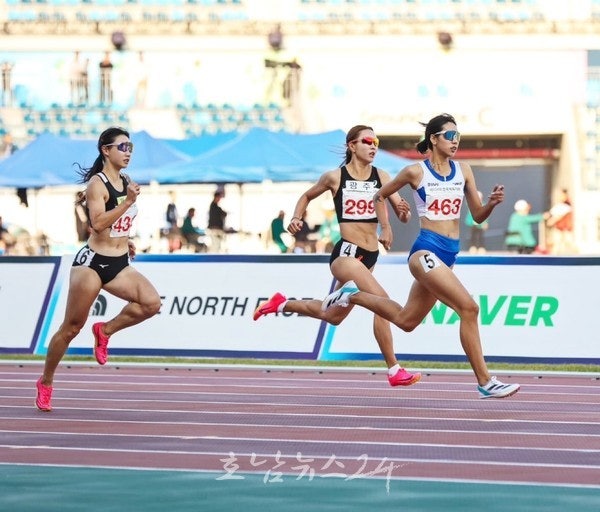  광양시 직장운동경기부 육상팀 이아영 선수,15일 전국체전 은메달 획득