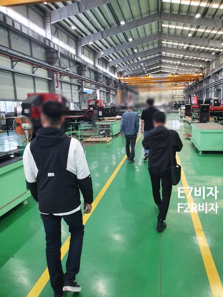  김해 제조업체에 E7비자 체류변경을 위한 면접을 진행하였습니다.