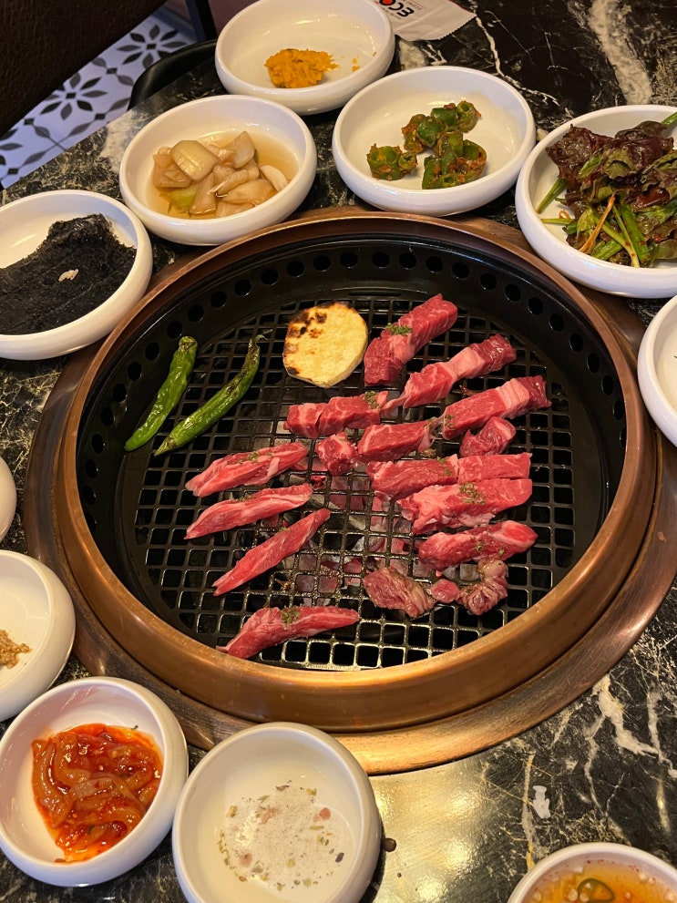  홍대역 근처 분위기좋은 연남동고깃집이자 꽃살이 정말 맛있었던 연남동맛집 화설 연남점