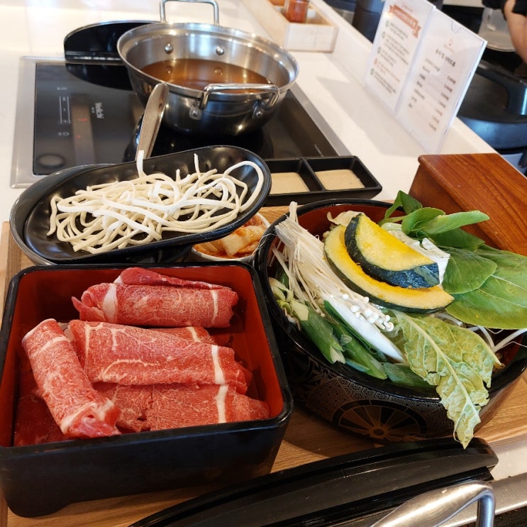 파주 프리미엄 아울렛 맛집 Taste Village  만뽀스키야키