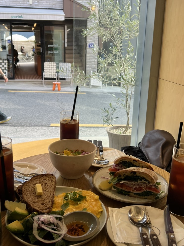 서면 전포브런치카페 샌드위치가 맛있는 오얼왓에버