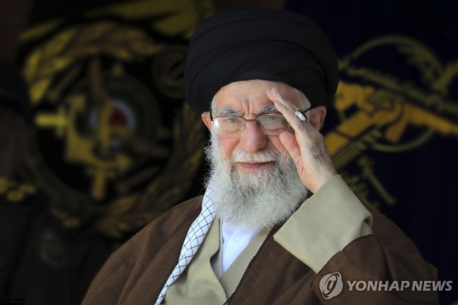 이란 최고지도자 "가자지구서 벌어지는 일 대응해야" 개입 시사