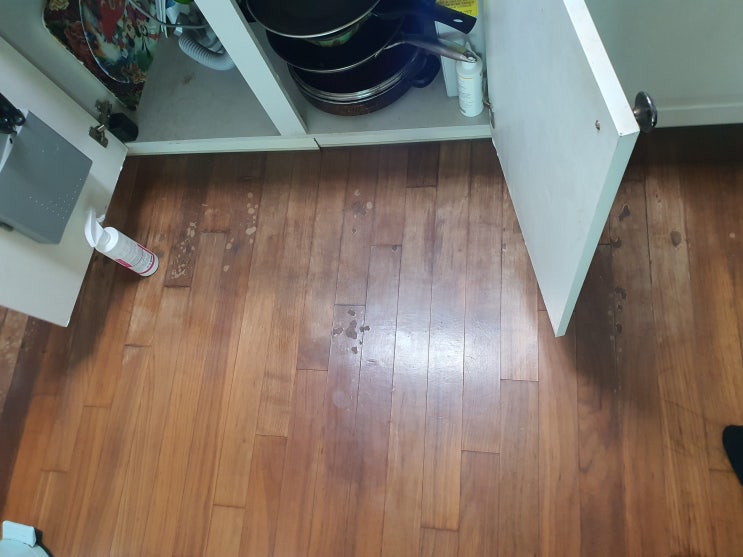  물고여 안빠지는 싱크대배수관막힘 뚫는 방법