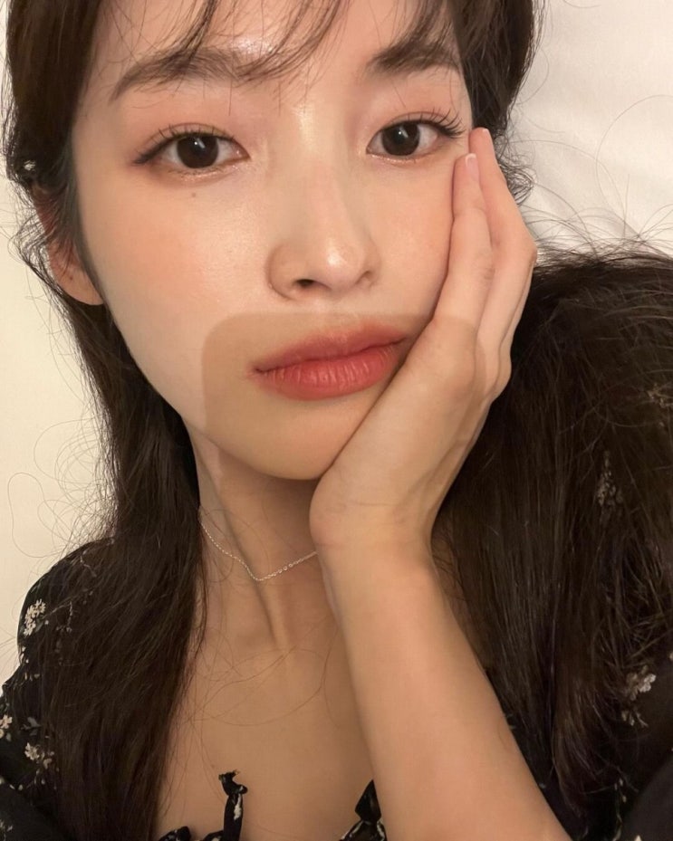 오마이걸 아린, 예쁜 막내는 셀카 홀릭...갈수록 예뻐지는 인형 미모 오마이걸 아린, 예쁜 막내는 셀카 홀릭...갈수록 예뻐지는 인형 미모