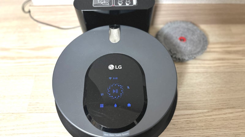 LG 물걸레 로봇청소기 고장 수리 기록 첫 번째(LG 코드제로 M9): 걸레판 교체