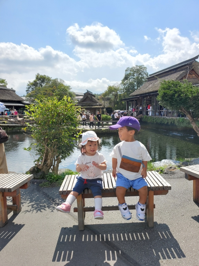  아이 출국금지 (이중국적) / 친정에서 휴식