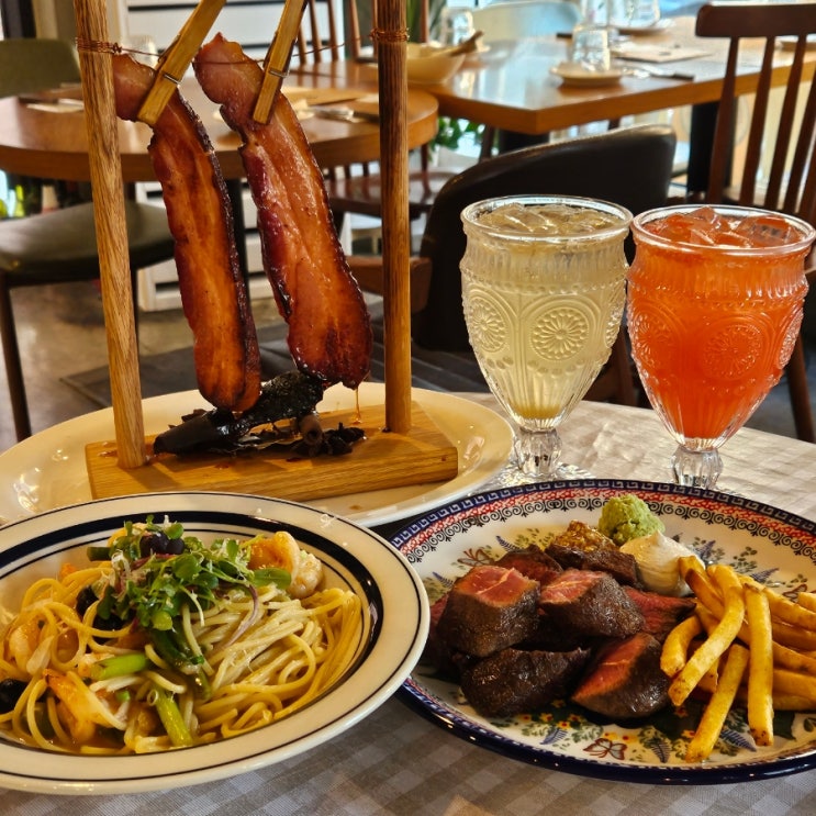  [서울] 연남동 파스타 맛집 디어리스트 연남 - 알리오올리오, 베이컨구이, 부채살스테이크