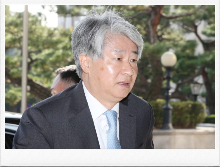 2023년 최대 관심사<b>이종석 헌법재판소장</b> 잔여 임기 논란